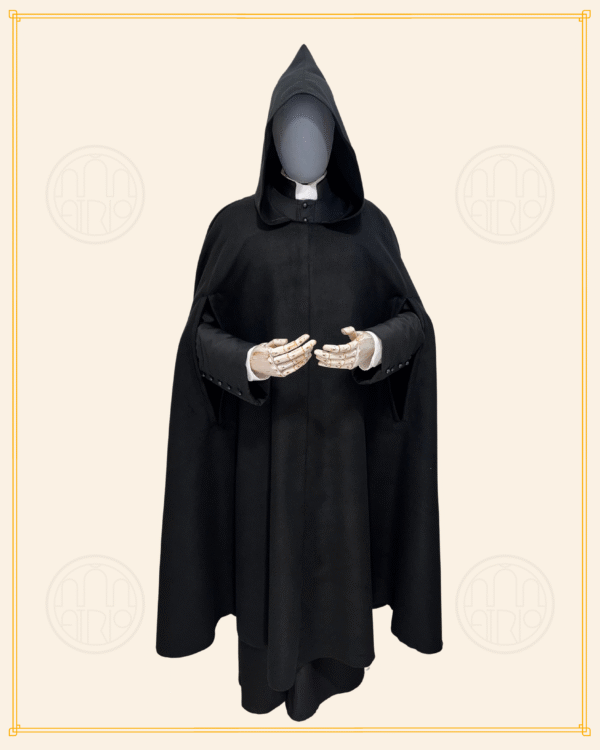 Tabarro talar preto com capuz sem abertura